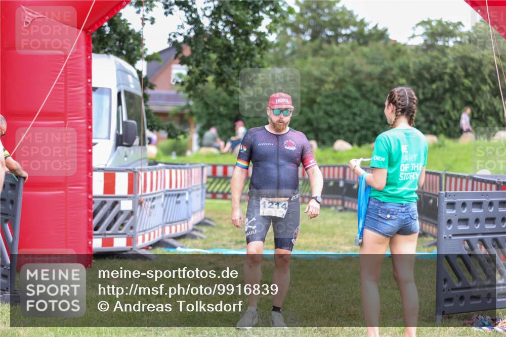 21.06.2026 - 29. Vierlanden-Triathlon Andreas Tolksdorf http://msf.ph/oto/9916839 21.06.2026 14:47:02 Ziel 276, 1214 meine-sportfotos.de