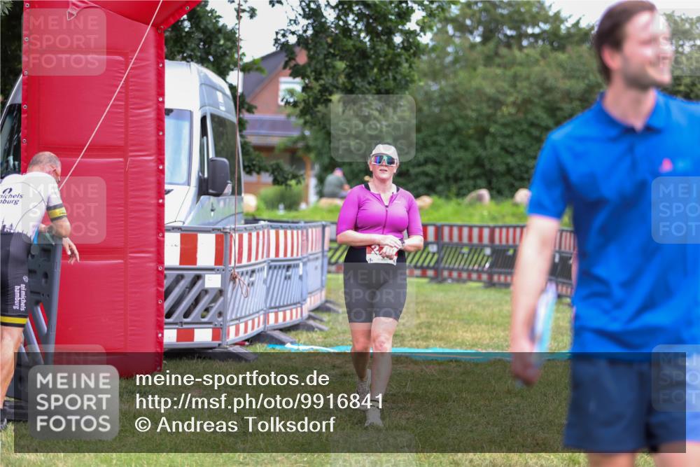 21.06.2026 - 29. Vierlanden-Triathlon Andreas Tolksdorf http://msf.ph/oto/9916841 21.06.2026 14:47:14 Ziel 276, 1208 meine-sportfotos.de