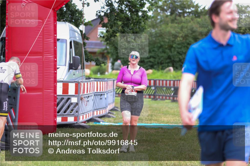 21.06.2026 - 29. Vierlanden-Triathlon Andreas Tolksdorf http://msf.ph/oto/9916845 21.06.2026 14:47:14 Ziel 276, 1208 meine-sportfotos.de
