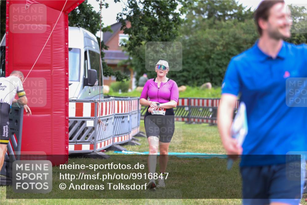 21.06.2026 - 29. Vierlanden-Triathlon Andreas Tolksdorf http://msf.ph/oto/9916847 21.06.2026 14:47:14 Ziel 276, 1208 meine-sportfotos.de