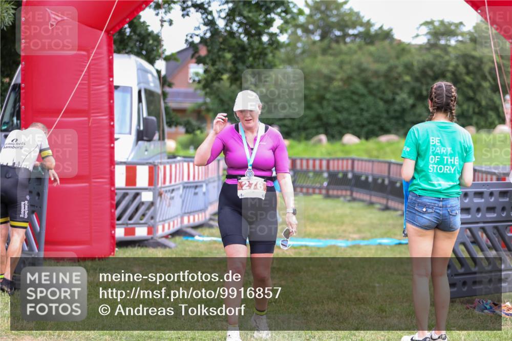 21.06.2026 - 29. Vierlanden-Triathlon Andreas Tolksdorf http://msf.ph/oto/9916857 21.06.2026 14:47:20 Ziel 1208 meine-sportfotos.de
