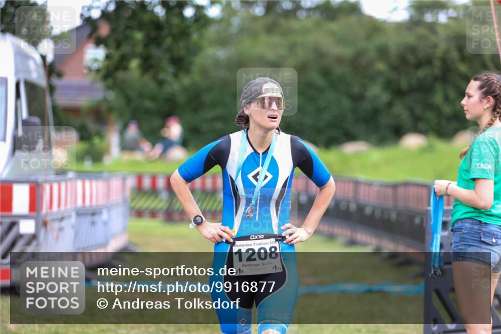 21.06.2026 - 29. Vierlanden-Triathlon Andreas Tolksdorf http://msf.ph/oto/9916877 21.06.2026 14:47:32 Ziel  meine-sportfotos.de