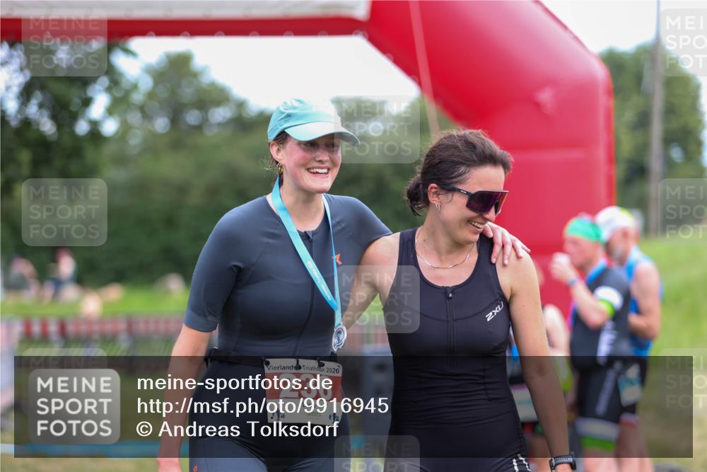 21.06.2026 - 29. Vierlanden-Triathlon Andreas Tolksdorf http://msf.ph/oto/9916945 21.06.2026 14:51:01 Ziel  meine-sportfotos.de