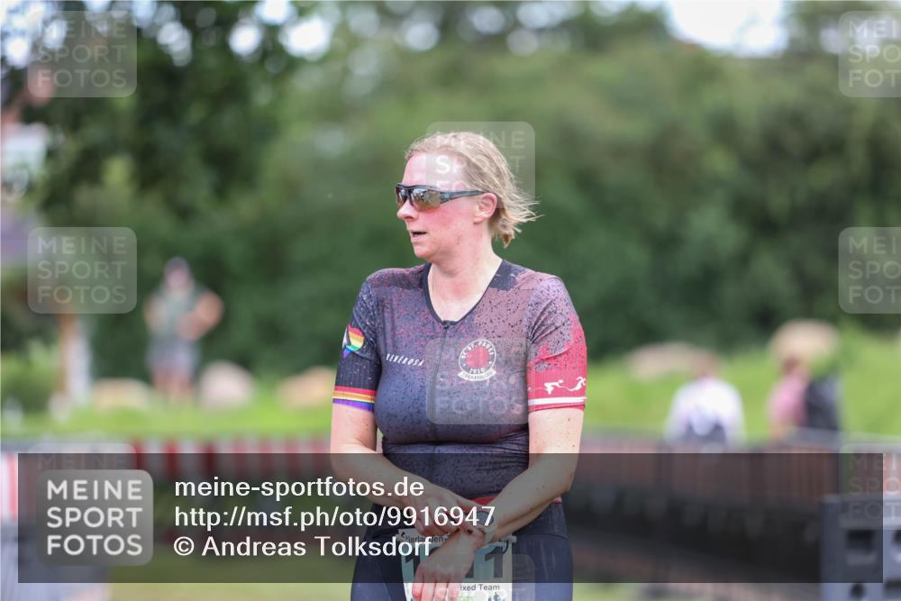 21.06.2026 - 29. Vierlanden-Triathlon Andreas Tolksdorf http://msf.ph/oto/9916947 21.06.2026 14:55:42 Ziel  meine-sportfotos.de