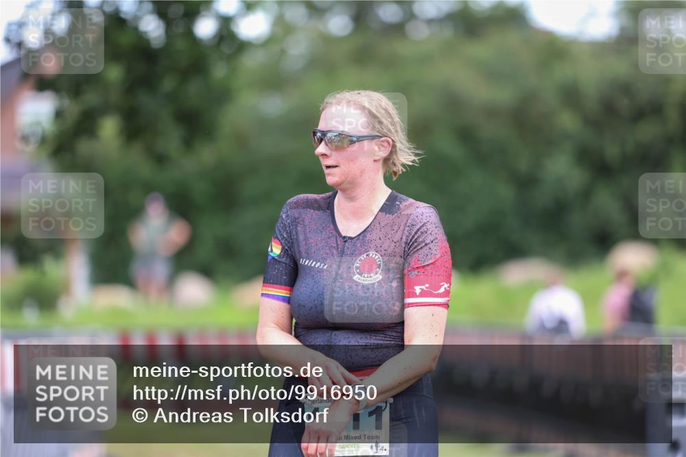 21.06.2026 - 29. Vierlanden-Triathlon Andreas Tolksdorf http://msf.ph/oto/9916950 21.06.2026 14:55:42 Ziel  meine-sportfotos.de