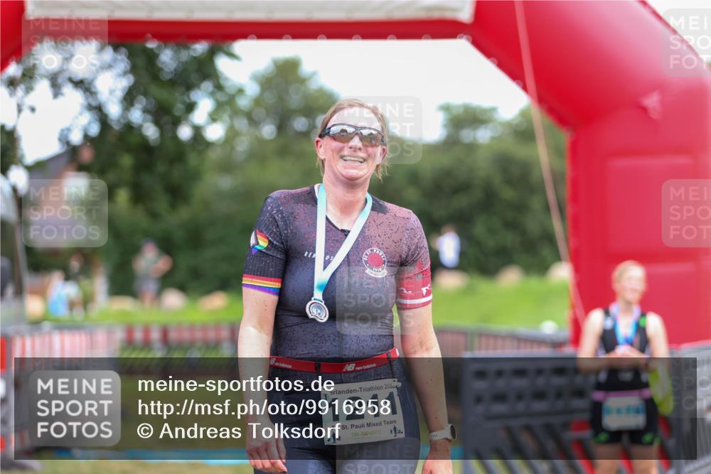 21.06.2026 - 29. Vierlanden-Triathlon Andreas Tolksdorf http://msf.ph/oto/9916958 21.06.2026 14:55:46 Ziel  meine-sportfotos.de