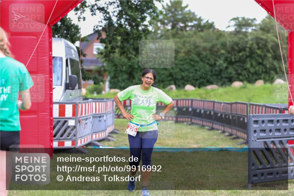 21.06.2026 - 29. Vierlanden-Triathlon Andreas Tolksdorf http://msf.ph/oto/9916992 21.06.2026 15:00:34 Ziel 256 meine-sportfotos.de