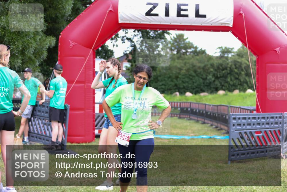 21.06.2026 - 29. Vierlanden-Triathlon Andreas Tolksdorf http://msf.ph/oto/9916993 21.06.2026 15:00:41 Ziel  meine-sportfotos.de