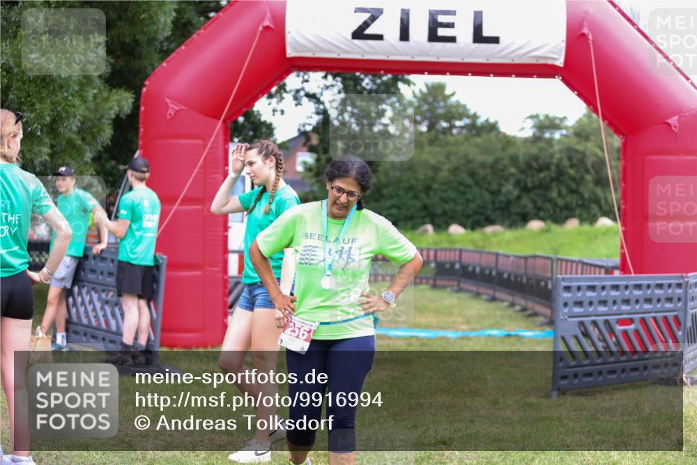 21.06.2026 - 29. Vierlanden-Triathlon Andreas Tolksdorf http://msf.ph/oto/9916994 21.06.2026 15:00:41 Ziel  meine-sportfotos.de