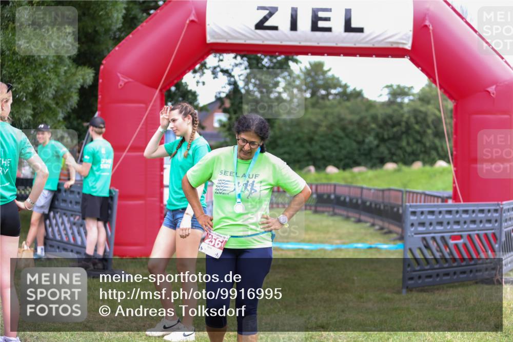 21.06.2026 - 29. Vierlanden-Triathlon Andreas Tolksdorf http://msf.ph/oto/9916995 21.06.2026 15:00:41 Ziel  meine-sportfotos.de