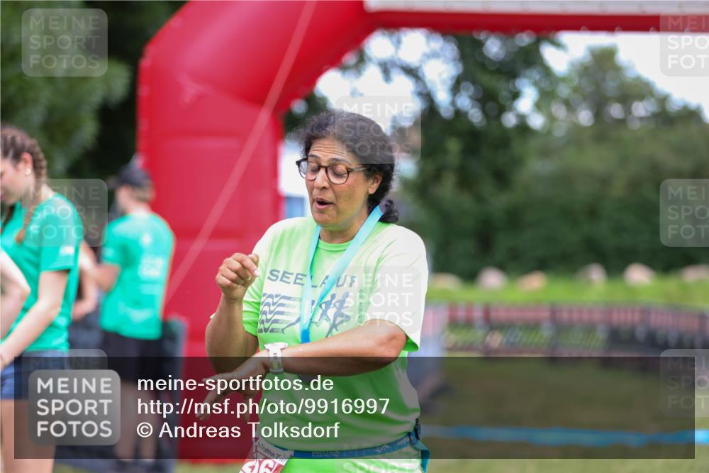 21.06.2026 - 29. Vierlanden-Triathlon Andreas Tolksdorf http://msf.ph/oto/9916997 21.06.2026 15:00:43 Ziel  meine-sportfotos.de