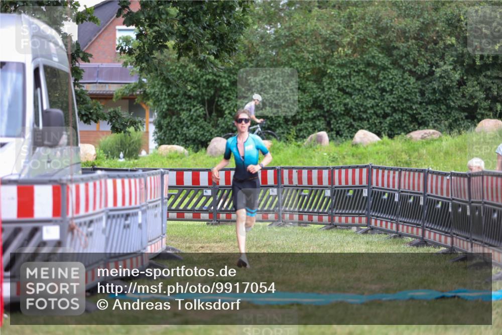 21.06.2026 - 29. Vierlanden-Triathlon Andreas Tolksdorf http://msf.ph/oto/9917054 21.06.2026 15:05:31 Ziel 1252 meine-sportfotos.de