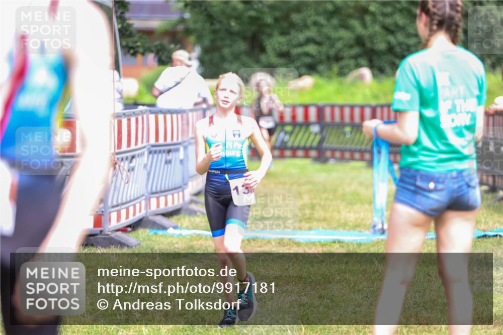 21.06.2026 - 29. Vierlanden-Triathlon Andreas Tolksdorf http://msf.ph/oto/9917181 21.06.2026 15:07:37 Ziel 1276, 1313, 1330, 1333 meine-sportfotos.de