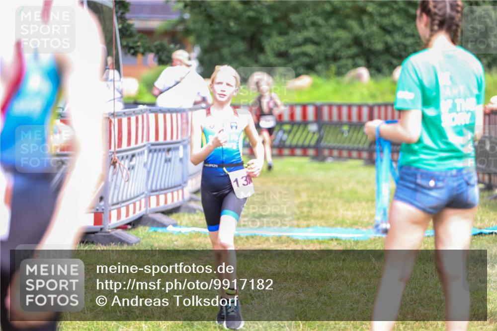 21.06.2026 - 29. Vierlanden-Triathlon Andreas Tolksdorf http://msf.ph/oto/9917182 21.06.2026 15:07:37 Ziel 1276, 1313, 1330, 1333 meine-sportfotos.de