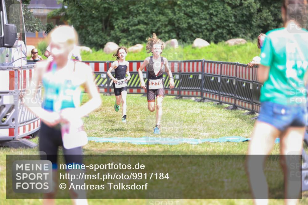 21.06.2026 - 29. Vierlanden-Triathlon Andreas Tolksdorf http://msf.ph/oto/9917184 21.06.2026 15:07:40 Ziel 1272, 1276, 1313, 1330, 1333 meine-sportfotos.de