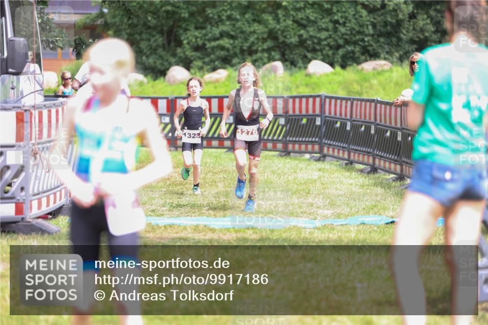 21.06.2026 - 29. Vierlanden-Triathlon Andreas Tolksdorf http://msf.ph/oto/9917186 21.06.2026 15:07:40 Ziel 1272, 1276, 1313, 1330, 1333 meine-sportfotos.de