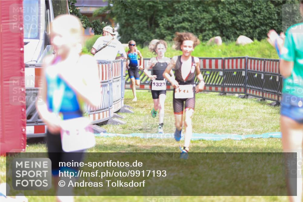 21.06.2026 - 29. Vierlanden-Triathlon Andreas Tolksdorf http://msf.ph/oto/9917193 21.06.2026 15:07:41 Ziel 1272, 1276, 1284, 1313, 1330, 1333 meine-sportfotos.de
