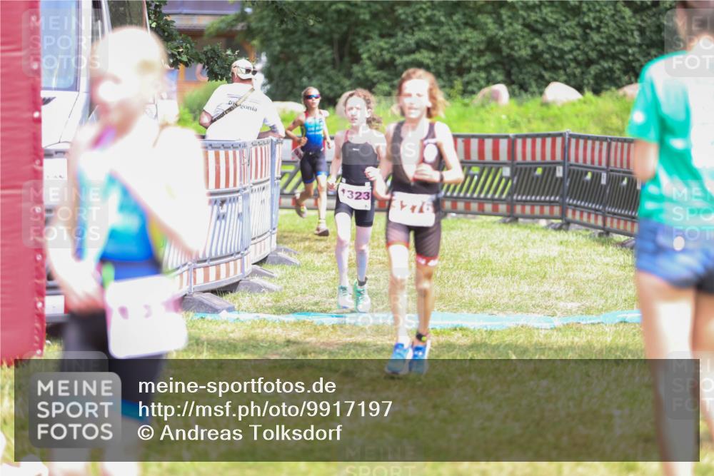 21.06.2026 - 29. Vierlanden-Triathlon Andreas Tolksdorf http://msf.ph/oto/9917197 21.06.2026 15:07:41 Ziel 1272, 1276, 1284, 1313, 1330, 1333 meine-sportfotos.de