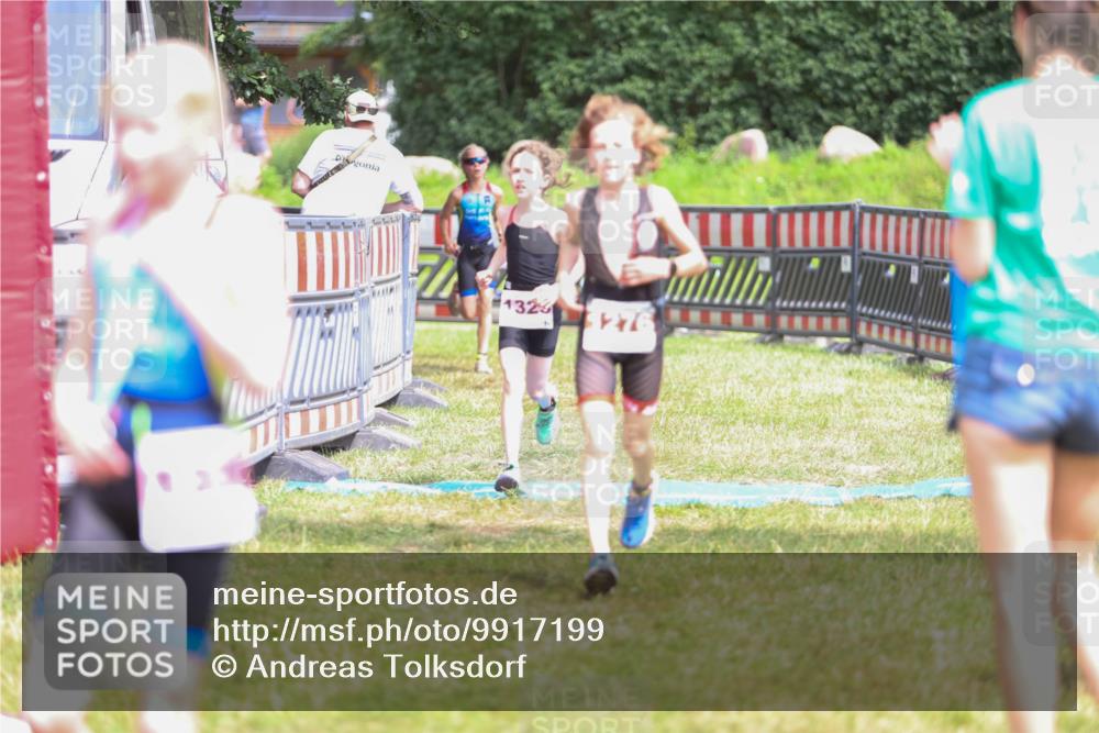 21.06.2026 - 29. Vierlanden-Triathlon Andreas Tolksdorf http://msf.ph/oto/9917199 21.06.2026 15:07:41 Ziel 1272, 1276, 1284, 1313, 1330, 1333 meine-sportfotos.de