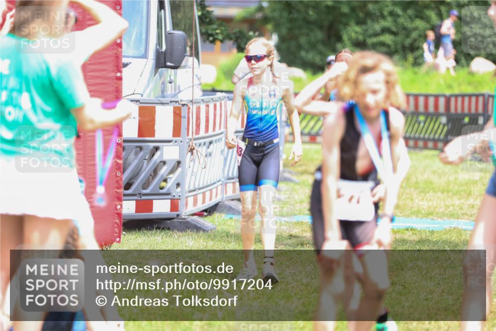 21.06.2026 - 29. Vierlanden-Triathlon Andreas Tolksdorf http://msf.ph/oto/9917204 21.06.2026 15:07:47 Ziel 1272, 1276, 1284, 1313, 1333 meine-sportfotos.de