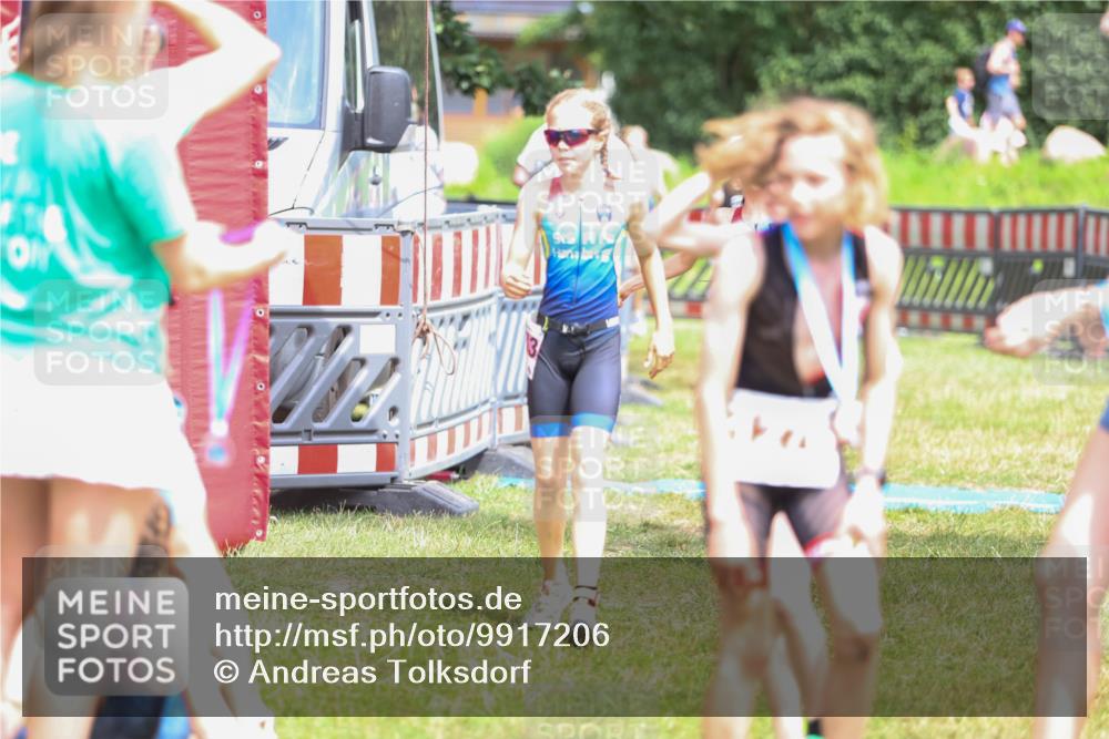 21.06.2026 - 29. Vierlanden-Triathlon Andreas Tolksdorf http://msf.ph/oto/9917206 21.06.2026 15:07:47 Ziel 1272, 1276, 1284, 1313, 1333 meine-sportfotos.de