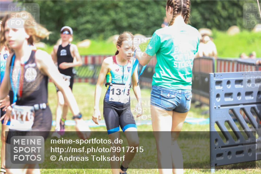 21.06.2026 - 29. Vierlanden-Triathlon Andreas Tolksdorf http://msf.ph/oto/9917215 21.06.2026 15:07:49 Ziel 1272, 1284, 1313, 1333 meine-sportfotos.de