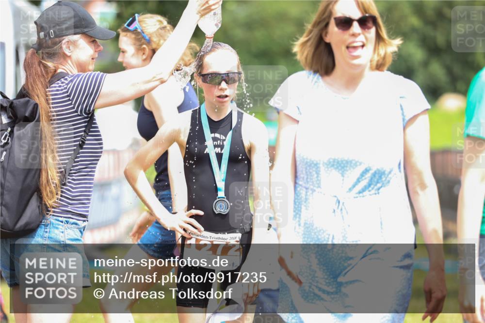 21.06.2026 - 29. Vierlanden-Triathlon Andreas Tolksdorf http://msf.ph/oto/9917235 21.06.2026 15:08:02 Ziel 1289 meine-sportfotos.de