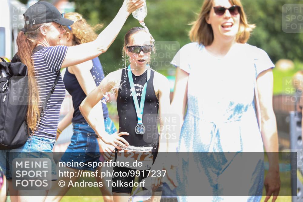 21.06.2026 - 29. Vierlanden-Triathlon Andreas Tolksdorf http://msf.ph/oto/9917237 21.06.2026 15:08:02 Ziel 1289 meine-sportfotos.de