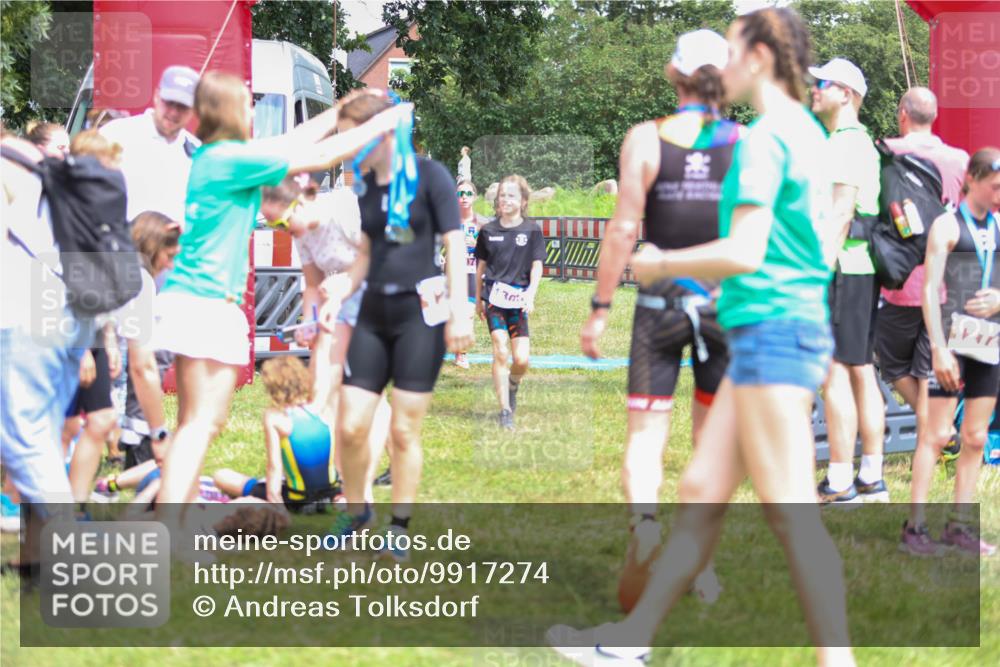 21.06.2026 - 29. Vierlanden-Triathlon Andreas Tolksdorf http://msf.ph/oto/9917274 21.06.2026 15:08:54 Ziel 1254, 1297 meine-sportfotos.de