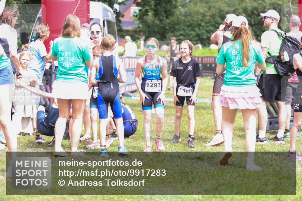 21.06.2026 - 29. Vierlanden-Triathlon Andreas Tolksdorf http://msf.ph/oto/9917283 21.06.2026 15:08:58 Ziel 1254, 1297 meine-sportfotos.de