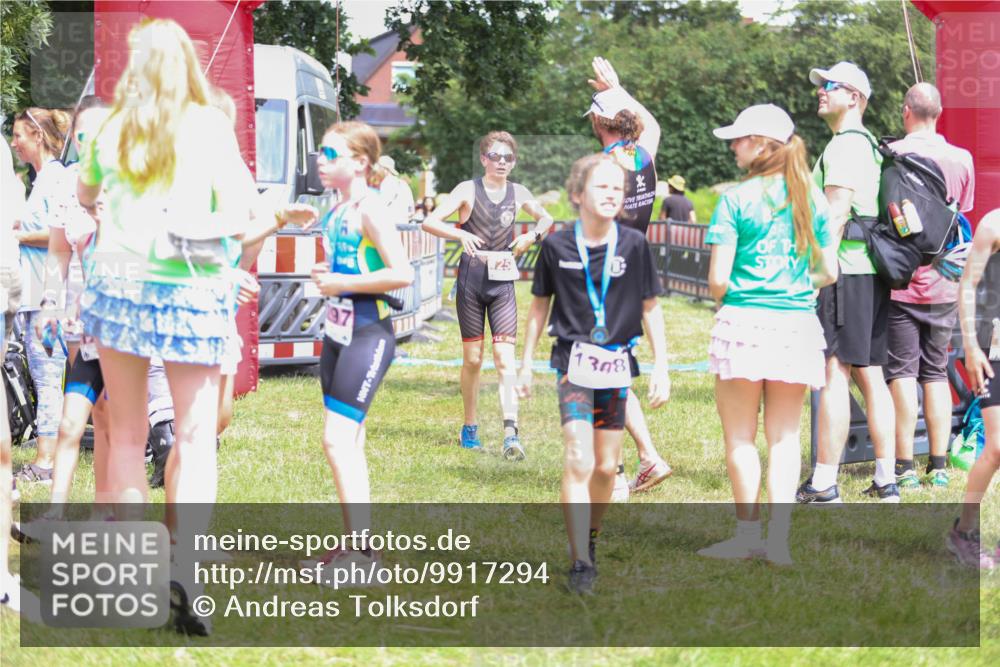 21.06.2026 - 29. Vierlanden-Triathlon Andreas Tolksdorf http://msf.ph/oto/9917294 21.06.2026 15:09:03 Ziel 1254 meine-sportfotos.de