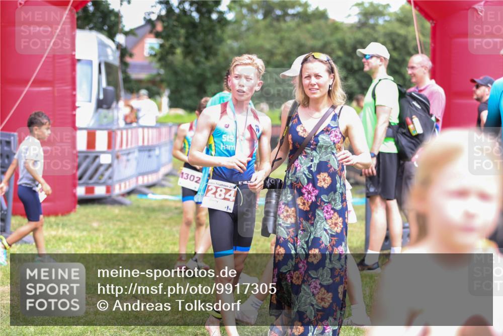 21.06.2026 - 29. Vierlanden-Triathlon Andreas Tolksdorf http://msf.ph/oto/9917305 21.06.2026 15:09:20 Ziel 1302 meine-sportfotos.de
