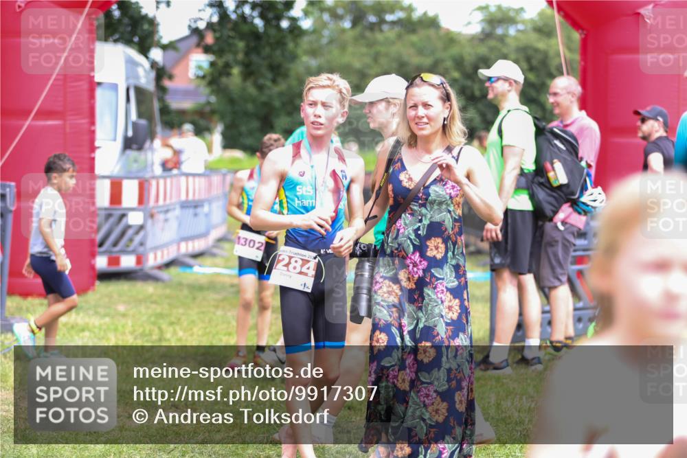 21.06.2026 - 29. Vierlanden-Triathlon Andreas Tolksdorf http://msf.ph/oto/9917307 21.06.2026 15:09:20 Ziel 1302 meine-sportfotos.de
