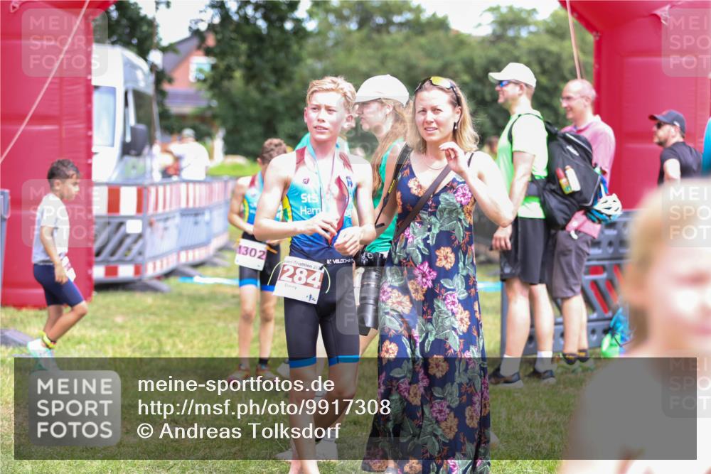 21.06.2026 - 29. Vierlanden-Triathlon Andreas Tolksdorf http://msf.ph/oto/9917308 21.06.2026 15:09:20 Ziel 1302 meine-sportfotos.de