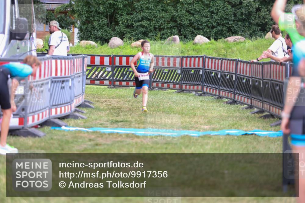 21.06.2026 - 29. Vierlanden-Triathlon Andreas Tolksdorf http://msf.ph/oto/9917356 21.06.2026 15:10:21 Ziel 1287, 1334 meine-sportfotos.de