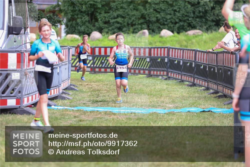 21.06.2026 - 29. Vierlanden-Triathlon Andreas Tolksdorf http://msf.ph/oto/9917362 21.06.2026 15:10:22 Ziel 1287, 1334 meine-sportfotos.de