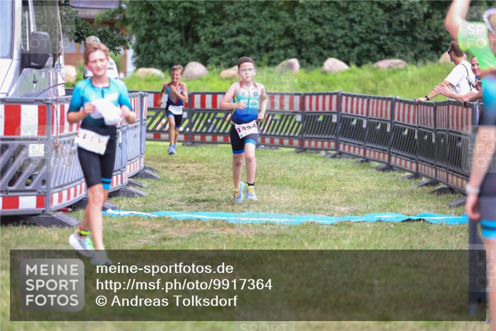 21.06.2026 - 29. Vierlanden-Triathlon Andreas Tolksdorf http://msf.ph/oto/9917364 21.06.2026 15:10:22 Ziel 1287, 1334 meine-sportfotos.de