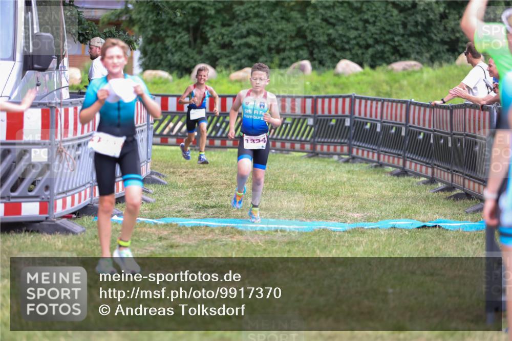 21.06.2026 - 29. Vierlanden-Triathlon Andreas Tolksdorf http://msf.ph/oto/9917370 21.06.2026 15:10:22 Ziel 1287, 1334 meine-sportfotos.de