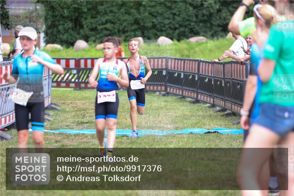 21.06.2026 - 29. Vierlanden-Triathlon Andreas Tolksdorf http://msf.ph/oto/9917376 21.06.2026 15:10:25 Ziel 1287, 1334 meine-sportfotos.de