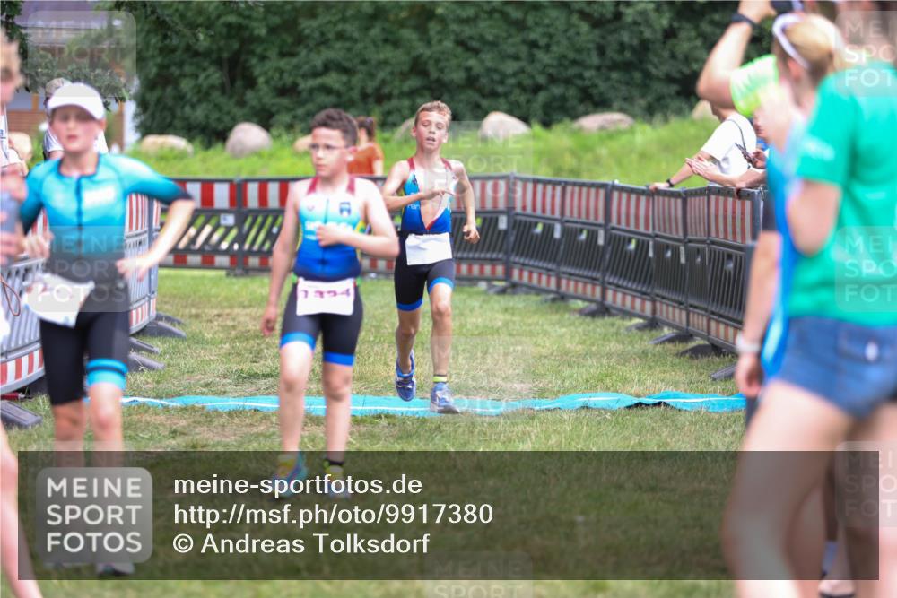 21.06.2026 - 29. Vierlanden-Triathlon Andreas Tolksdorf http://msf.ph/oto/9917380 21.06.2026 15:10:25 Ziel 1287, 1334 meine-sportfotos.de