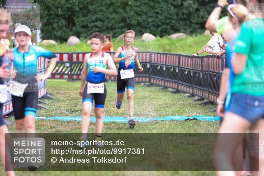 21.06.2026 - 29. Vierlanden-Triathlon Andreas Tolksdorf http://msf.ph/oto/9917381 21.06.2026 15:10:25 Ziel 1287, 1334 meine-sportfotos.de