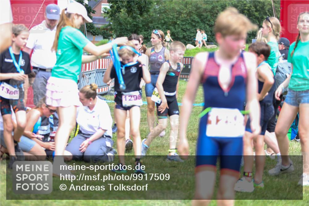 21.06.2026 - 29. Vierlanden-Triathlon Andreas Tolksdorf http://msf.ph/oto/9917509 21.06.2026 15:12:59 Ziel 1249, 1258, 1260, 1290, 1298, 1318 meine-sportfotos.de
