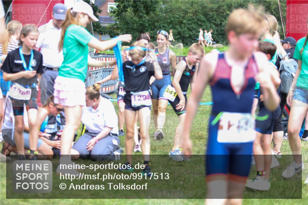 21.06.2026 - 29. Vierlanden-Triathlon Andreas Tolksdorf http://msf.ph/oto/9917513 21.06.2026 15:12:59 Ziel 1249, 1258, 1260, 1290, 1298, 1318 meine-sportfotos.de