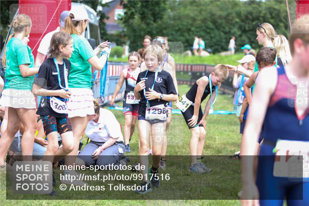 21.06.2026 - 29. Vierlanden-Triathlon Andreas Tolksdorf http://msf.ph/oto/9917516 21.06.2026 15:13:00 Ziel 1249, 1258, 1260, 1290, 1298, 1318 meine-sportfotos.de