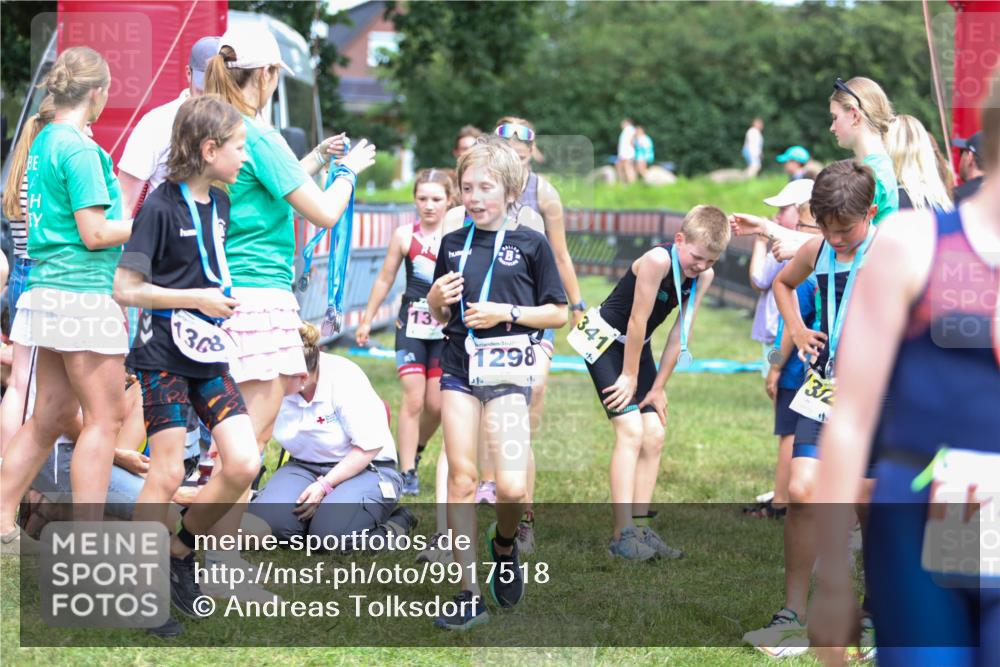 21.06.2026 - 29. Vierlanden-Triathlon Andreas Tolksdorf http://msf.ph/oto/9917518 21.06.2026 15:13:00 Ziel 1249, 1258, 1260, 1290, 1298, 1318 meine-sportfotos.de