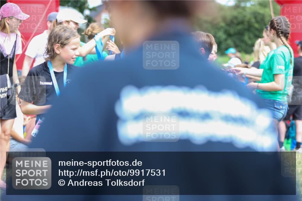 21.06.2026 - 29. Vierlanden-Triathlon Andreas Tolksdorf http://msf.ph/oto/9917531 21.06.2026 15:13:03 Ziel 1249, 1260, 1290, 1318 meine-sportfotos.de