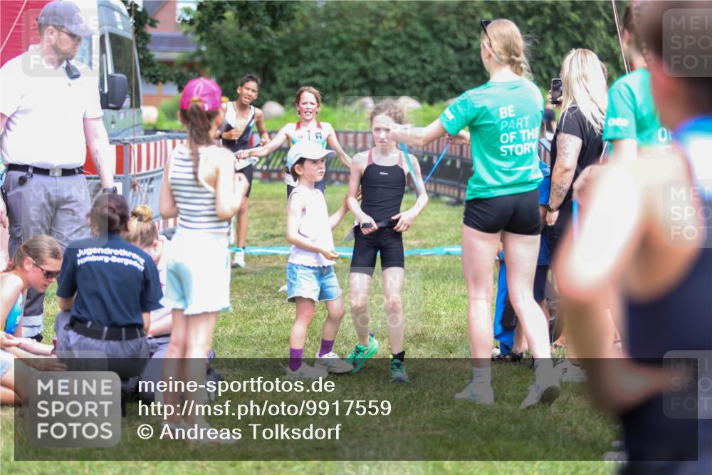 21.06.2026 - 29. Vierlanden-Triathlon Andreas Tolksdorf http://msf.ph/oto/9917559 21.06.2026 15:13:24 Ziel 1229, 1253, 1310 meine-sportfotos.de