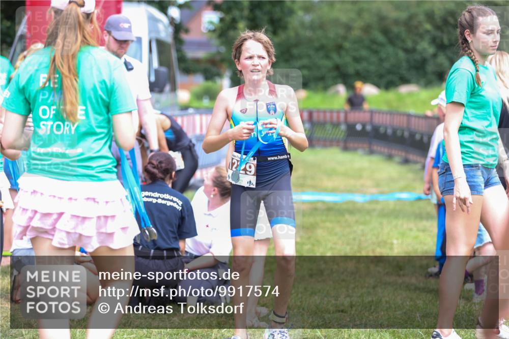 21.06.2026 - 29. Vierlanden-Triathlon Andreas Tolksdorf http://msf.ph/oto/9917574 21.06.2026 15:13:29 Ziel 1229, 1253, 1261, 1310 meine-sportfotos.de