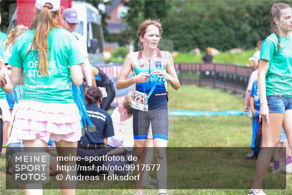 21.06.2026 - 29. Vierlanden-Triathlon Andreas Tolksdorf http://msf.ph/oto/9917577 21.06.2026 15:13:29 Ziel 1229, 1253, 1261, 1310 meine-sportfotos.de