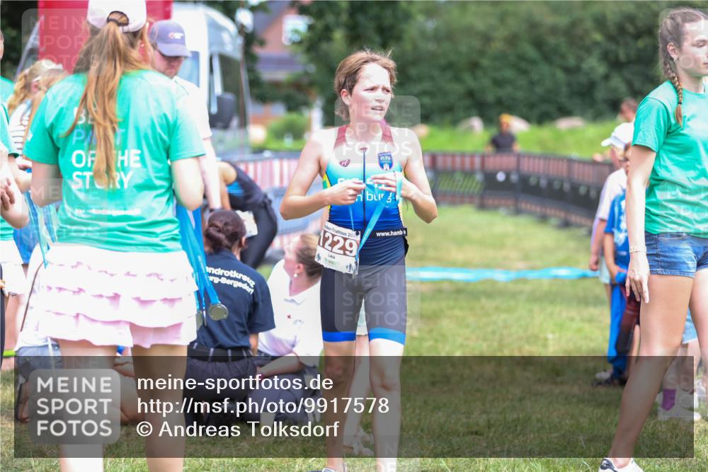 21.06.2026 - 29. Vierlanden-Triathlon Andreas Tolksdorf http://msf.ph/oto/9917578 21.06.2026 15:13:29 Ziel 1229, 1253, 1261, 1310 meine-sportfotos.de